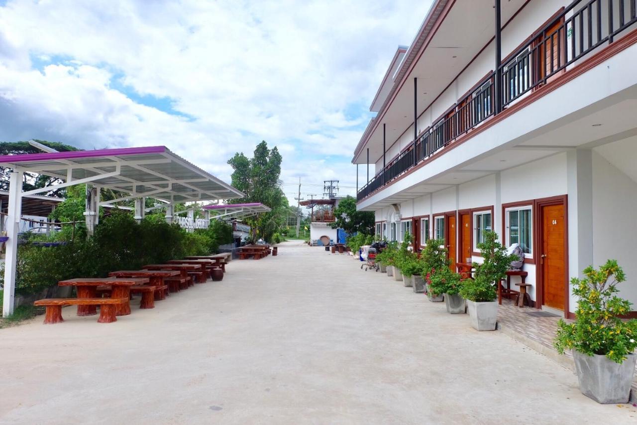 Baan Krutoom Hotel Chiangkhan Chiang Khan Exterior photo